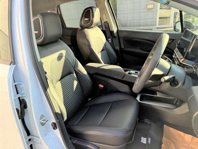 日産 ノートオーラ １．２ Ｇ ＦＯＵＲ ４ＷＤ R6年 (東北) 99