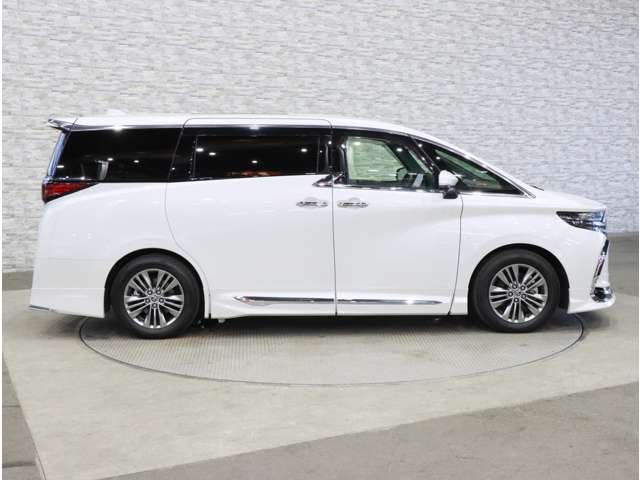 トヨタ アルファード　ハイブリッド ハイブリッド ２．５ Ｚ Ｅ－ＦＯＵＲ ４ＷＤ R6年 () 99