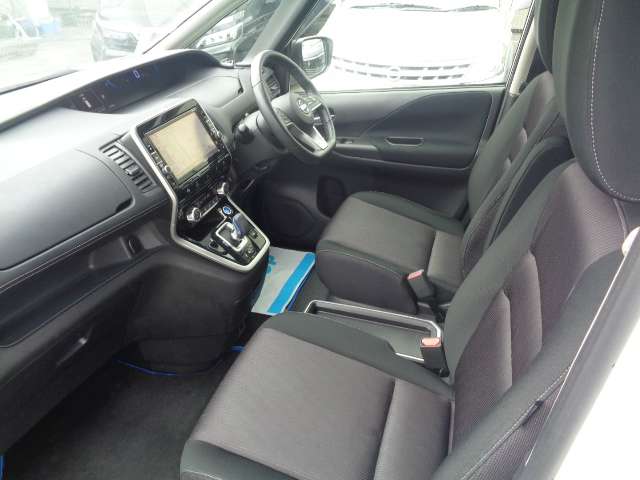 日産 セレナ １．２ Ｅ－ＰＯＷＥＲ ハイウェイスター Ｖ H30年 (関東) 99