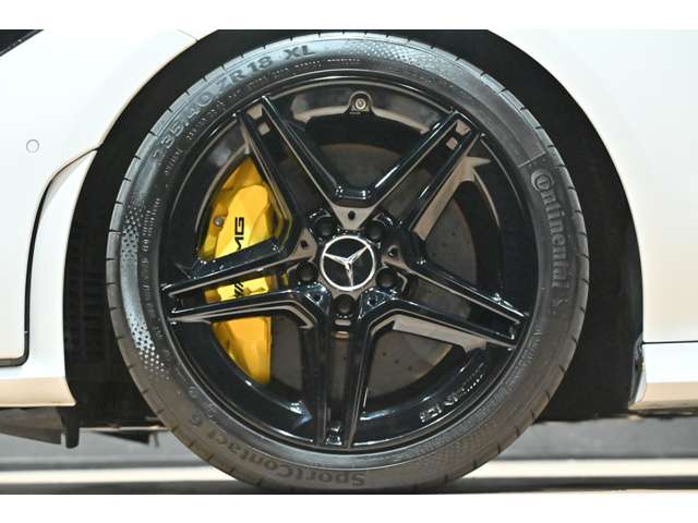 ＡＭＧ ＣＬＡ　シューティングブレーク ＣＬＡ ３５ ４マチック ４ＷＤ R3年 () 99