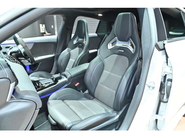 ＡＭＧ ＣＬＡ　シューティングブレーク ＣＬＡ ３５ ４マチック ４ＷＤ R3年 () 99