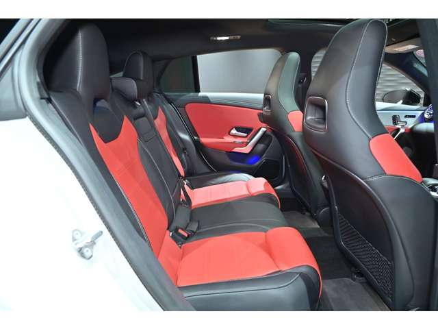 ＡＭＧ ＣＬＡ　シューティングブレーク ＣＬＡ ４５ Ｓ ４マチックプラス ４ＷＤ R2年 () 99