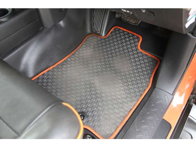 トヨタ ＦＪ　クルーザー ４．０ オフロードパッケージ ４ＷＤ H24年 (関東) 99