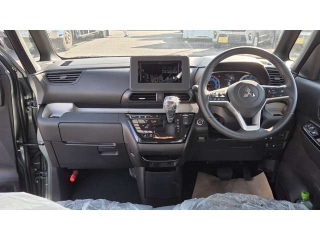 三菱 デリカ　ミニ ６６０ Ｇ プレミアム ４ＷＤ R7年 (関東) 99