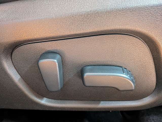 スバル フォレスター ２．０ エックスブレイク ４ＷＤ H30年 () 99