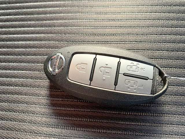 日産 セレナ ２．０ ハイウェイスター Ｖ R4年 (関東) 99