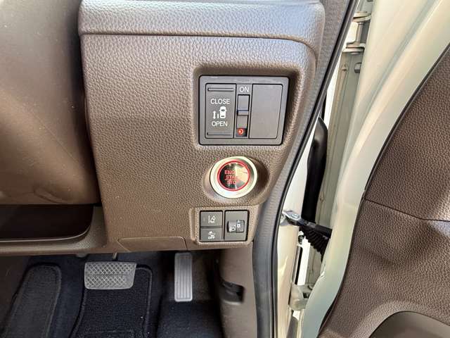 ホンダ Ｎ　ＢＯＸ ６６０ Ｌ R4年 (近畿) 99