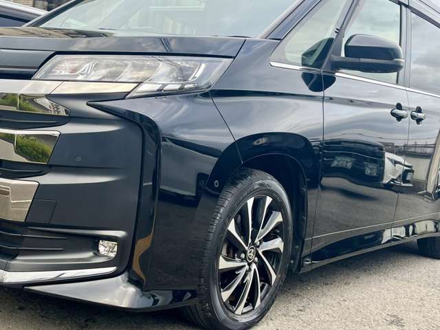 トヨタ ノア ２．０ Ｓ－Ｚ R4年 (近畿) 99