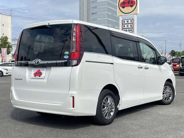 トヨタ エスクァイア ２．０ ＧＩ ブラック テーラード H29年 () 99