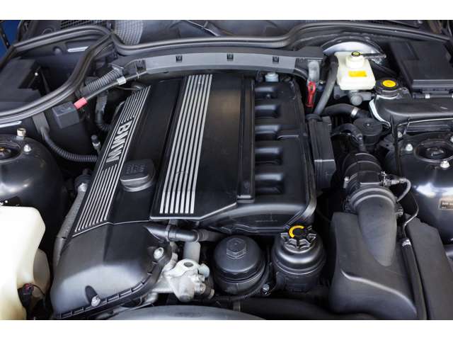 ＢＭＷ Ｚ３ ロードスター　２．２ｉ H13年 (近畿) 99