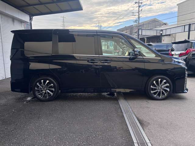 トヨタ ヴォクシー ２．０ Ｓ－Ｚ R5年 (近畿) 99
