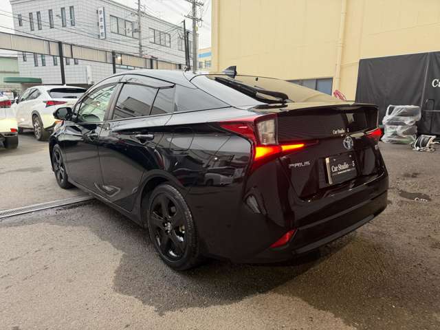 トヨタ プリウス １．８ Ｓ ツーリングセレクション R4年 (近畿) 99