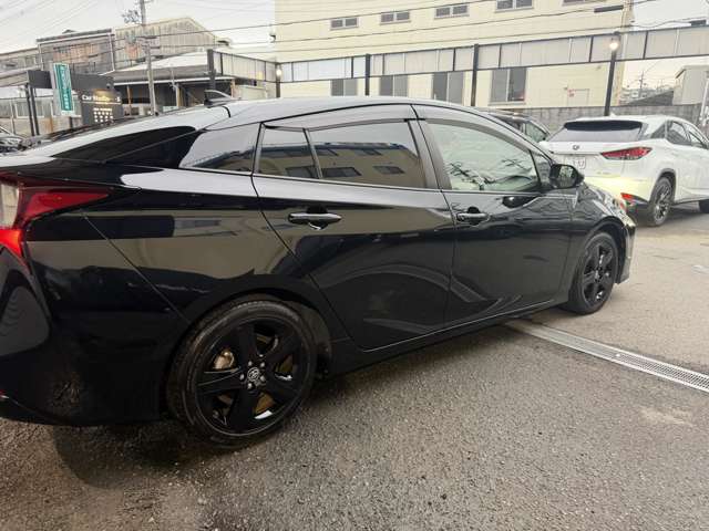 トヨタ プリウス １．８ Ｓ ツーリングセレクション R4年 (近畿) 99
