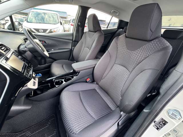 トヨタ プリウス １．８ Ｓ セーフティ プラス H30年 (近畿) 99