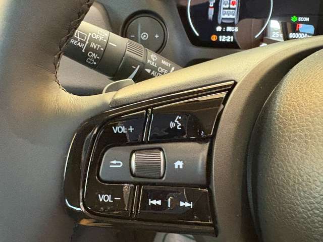 ホンダ ヴェゼル １．５ Ｅ：ＨＥＶ Ｚ R8年 (近畿) 99