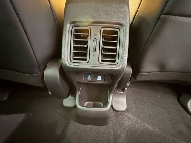ホンダ ヴェゼル １．５ Ｅ：ＨＥＶ Ｚ R8年 (近畿) 99