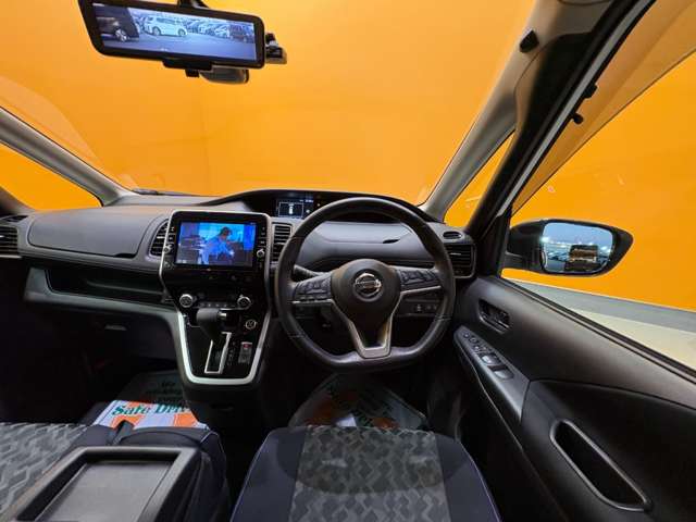 日産 セレナ ２．０ ハイウェイスター Ｖセレクション H30年 (近畿) 99