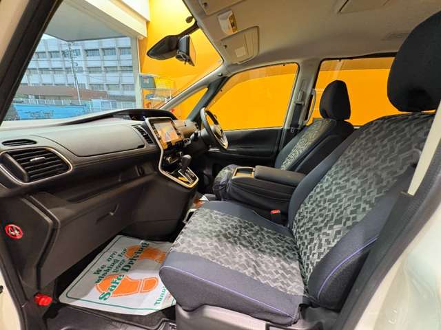 日産 セレナ ２．０ ハイウェイスター Ｖセレクション H30年 (近畿) 99