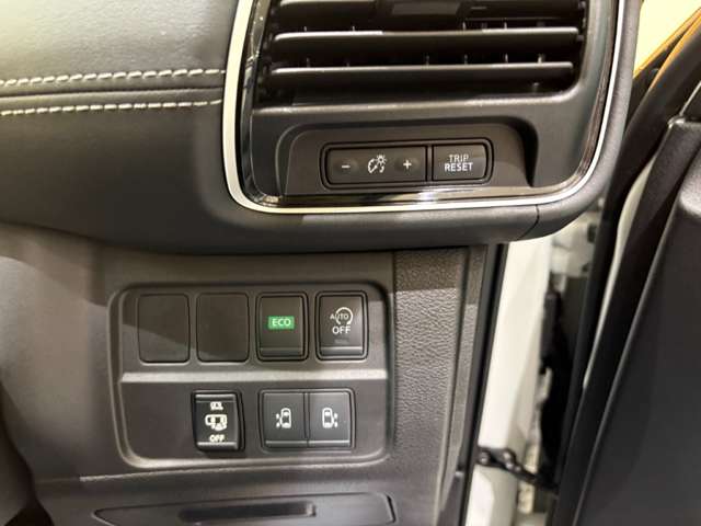 日産 セレナ ２．０ ハイウェイスター Ｖセレクション H30年 (近畿) 99