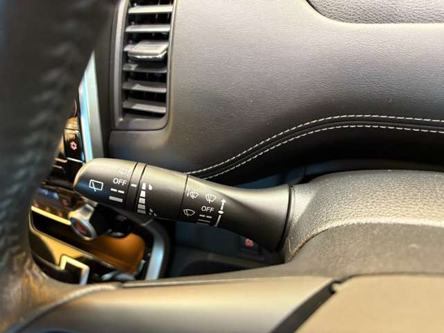日産 セレナ ２．０ ハイウェイスター Ｖセレクション H29年 (近畿) 99