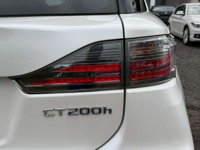 レクサス ＣＴ２００ｈ バージョンＣ H27年 (近畿) 99