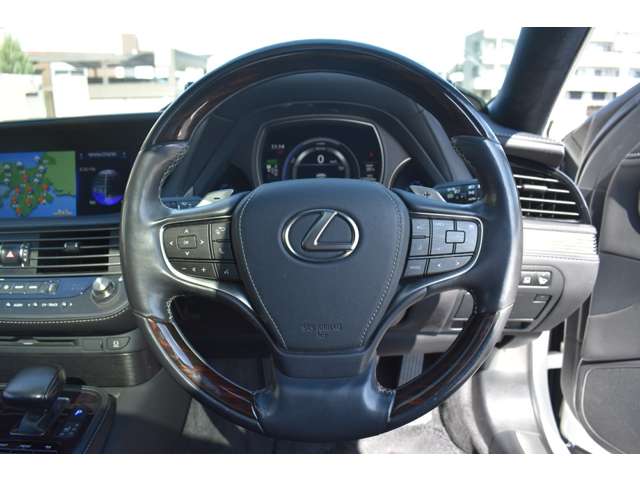 レクサス ＬＳ５００ｈ バージョンＬ H29年 (近畿) 99