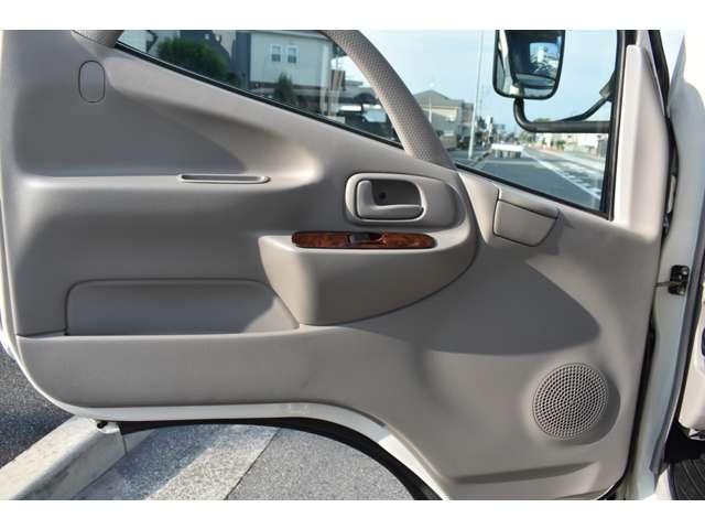 トヨタ カムロード ナッツＲＶ H26年 (近畿) 99