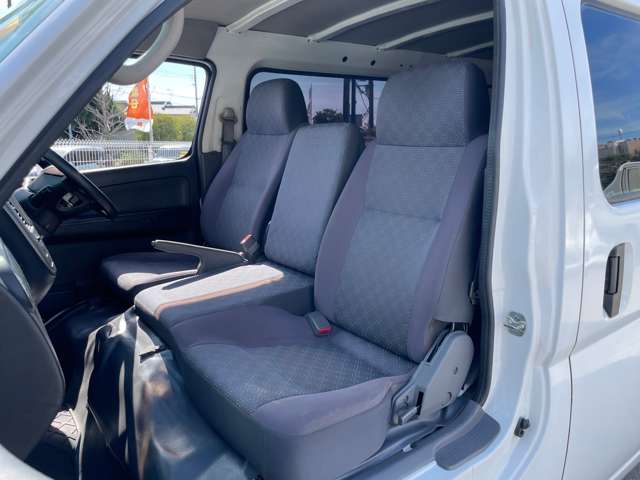 日産 キャラバンバン ３．０ ＤＸ ロングボディ ディーゼルターボ ４ＷＤ H22年 (近畿) 99