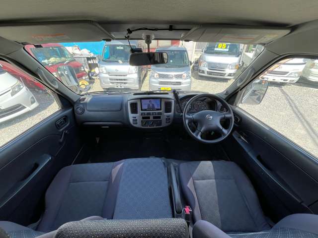 日産 キャラバンバン ３．０ ＤＸ ロングボディ ディーゼルターボ ４ＷＤ H22年 (近畿) 99