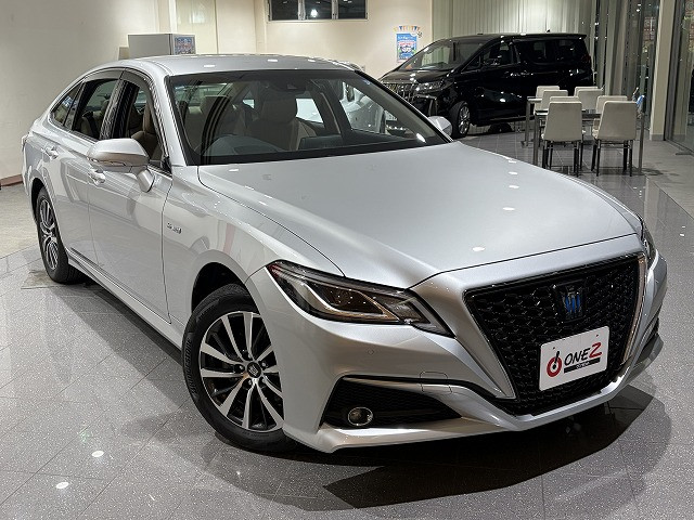 トヨタ クラウン　ハイブリッド ハイブリッド ２．５ Ｓ ＦＯＵＲ Ｃパッケージ ４ＷＤ R1年 () 99