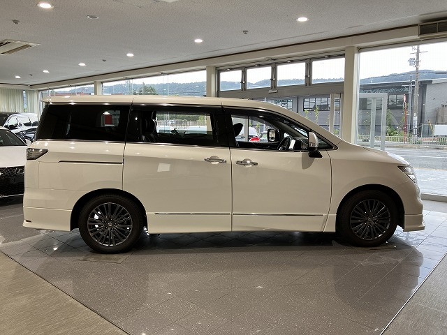 日産 エルグランド ２．５ ２５０ハイウェイスターＳ アーバンクロム H30年 () 99