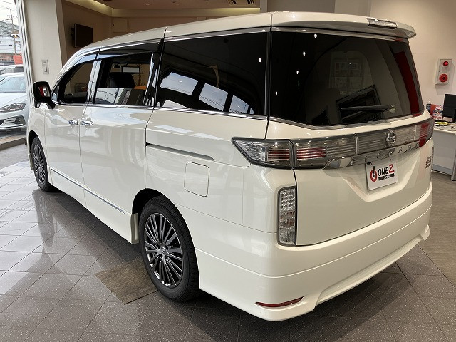 日産 エルグランド ２．５ ２５０ハイウェイスターＳ アーバンクロム H30年 () 99
