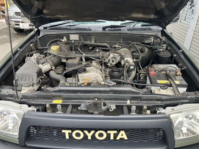 トヨタ ハイラックスサーフ ２．７ ＳＳＲ－Ｘ Ｖセレクション ４ＷＤ H11年 (近畿) 99
