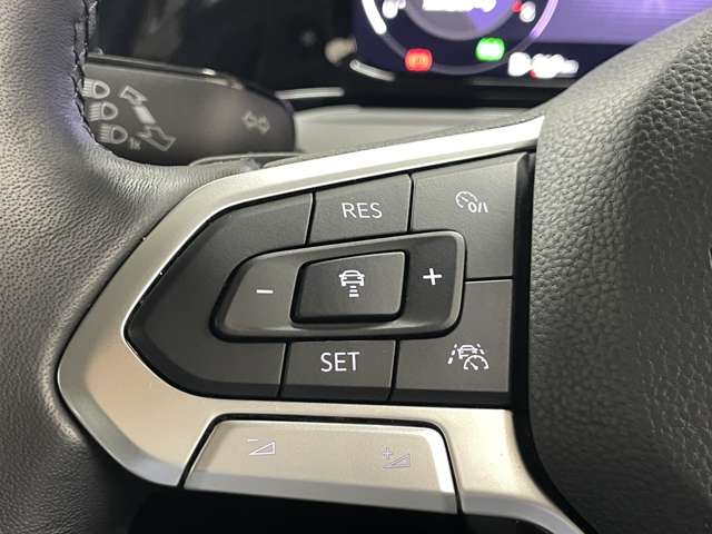 フォルクスワーゲン ゴルフ ｅＴＳＩ　アクティブ R3年 (近畿) 99