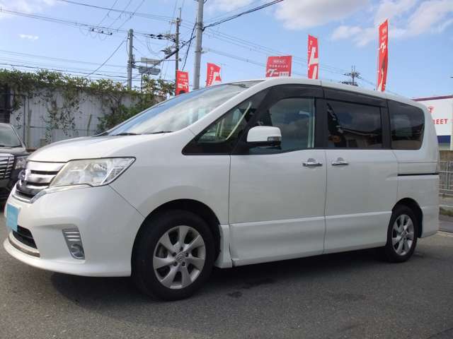 日産 セレナ ２．０ ハイウェイスター Ｖセレクション H23年 (近畿) 99