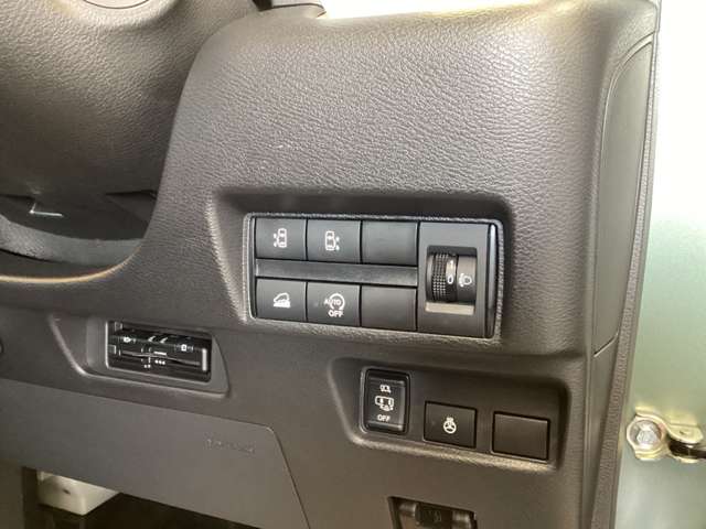 三菱 デリカ　ミニ ６６０ Ｔ プレミアム ４ＷＤ R5年 (近畿) 99