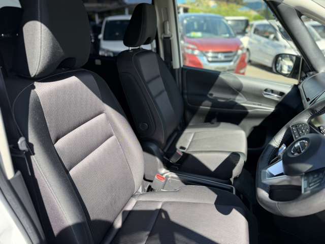 日産 セレナ １．２ Ｅ－ＰＯＷＥＲ ハイウェイスター Ｖ H30年 (近畿) 99
