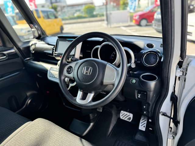 ホンダ Ｎ　ＢＯＸ ６６０ カスタムＧ Ｌパッケージ H29年 (近畿) 99