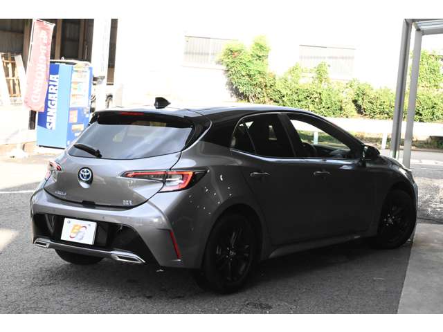 トヨタ カローラスポーツ　ハイブリッド １．８ ハイブリッド Ｇ ５０ミリオン エディション R4年 (近畿) 99