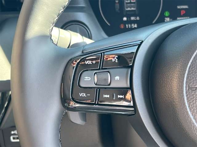 ホンダ ヴェゼル １．５ Ｅ：ＨＥＶ Ｚ R8年 (近畿) 99