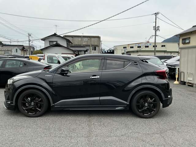 トヨタ Ｃ−ＨＲ ハイブリッド １．８ Ｇ モード ネロ R1年 (中国) 99