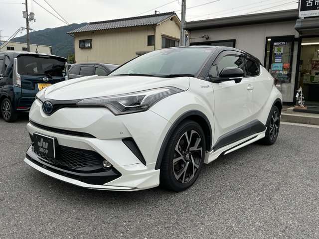トヨタ Ｃ−ＨＲ ハイブリッド １．８ Ｇ H30年 (中国) 99