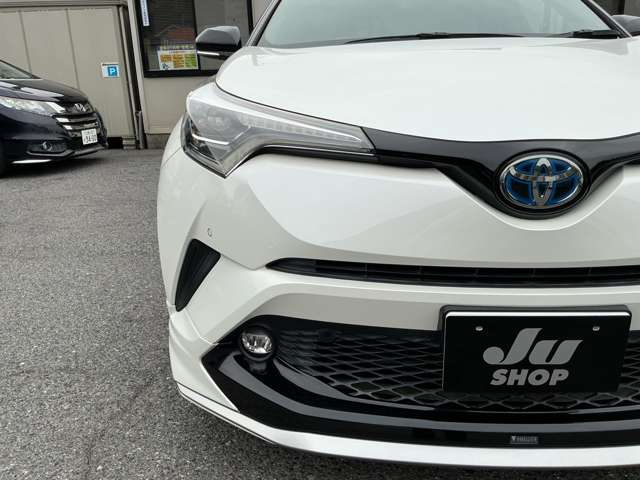 トヨタ Ｃ−ＨＲ ハイブリッド １．８ Ｇ H30年 (中国) 99
