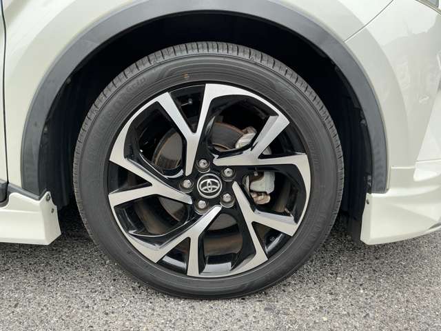 トヨタ Ｃ−ＨＲ ハイブリッド １．８ Ｇ H30年 (中国) 99