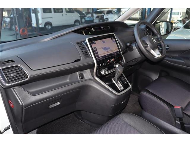 日産 セレナ ２．０ ハイウェイスター Ｖセレクション H30年 (四国) 99