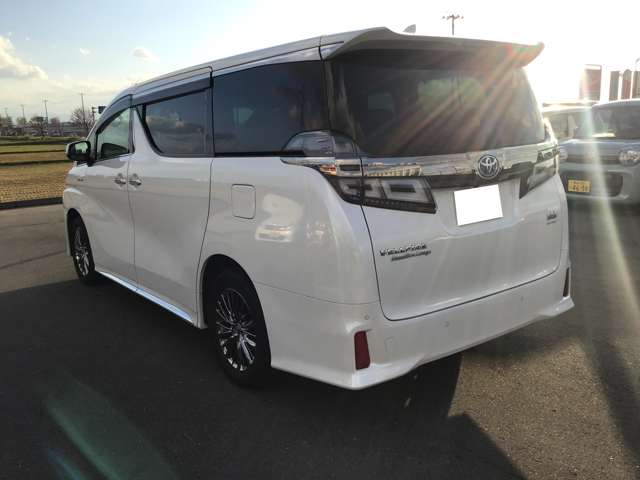 トヨタ ヴェルファイア　ハイブリッド ハイブリッド ２．５ エグゼクティブ ラウンジ Ｚ Ｅ－ＦＯＵＲ ４ＷＤ R1年 (東北) 99