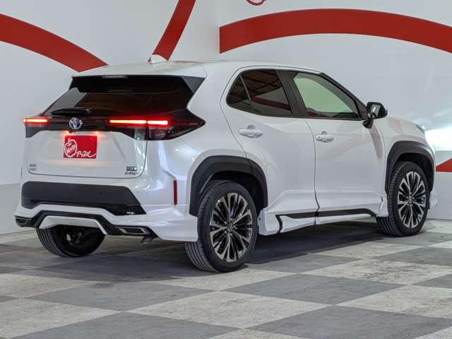 トヨタ ヤリスクロス　ハイブリッド １．５ ハイブリッド Ｚ Ｅ－ＦＯＵＲ ４ＷＤ R3年 (東北) 99