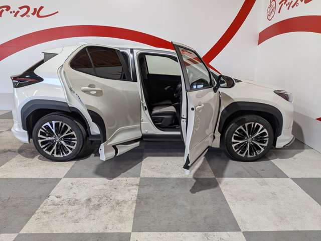 トヨタ ヤリスクロス　ハイブリッド １．５ ハイブリッド Ｚ Ｅ－ＦＯＵＲ ４ＷＤ R3年 (東北) 99