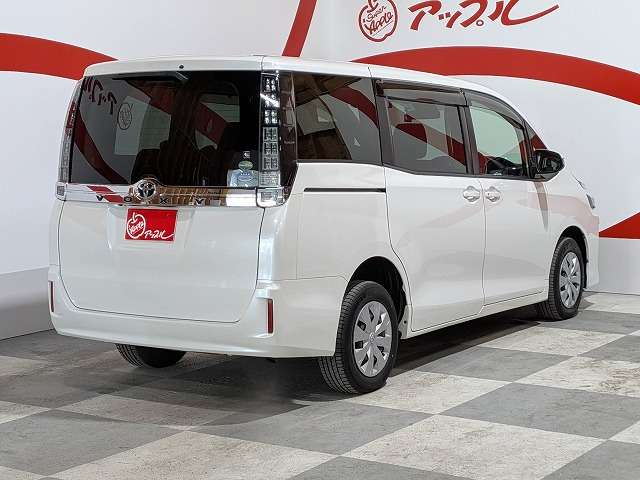 トヨタ ヴォクシー ２．０ Ｘ ４ＷＤ H28年 (東北) 99