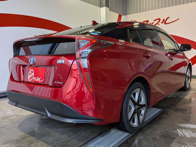 トヨタ プリウス １．８ Ｓ ツーリングセレクション Ｅ－ＦＯＵＲ ４ＷＤ H28年 (東北) 99